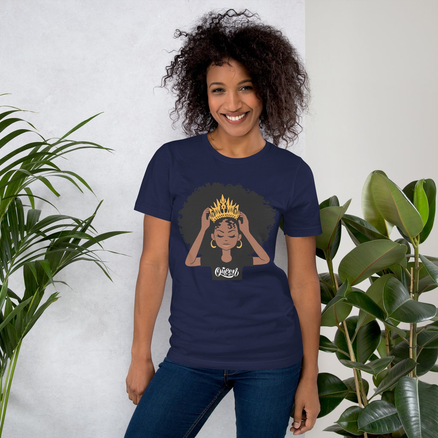BLACK QUEEN WITH GOLD CROWN