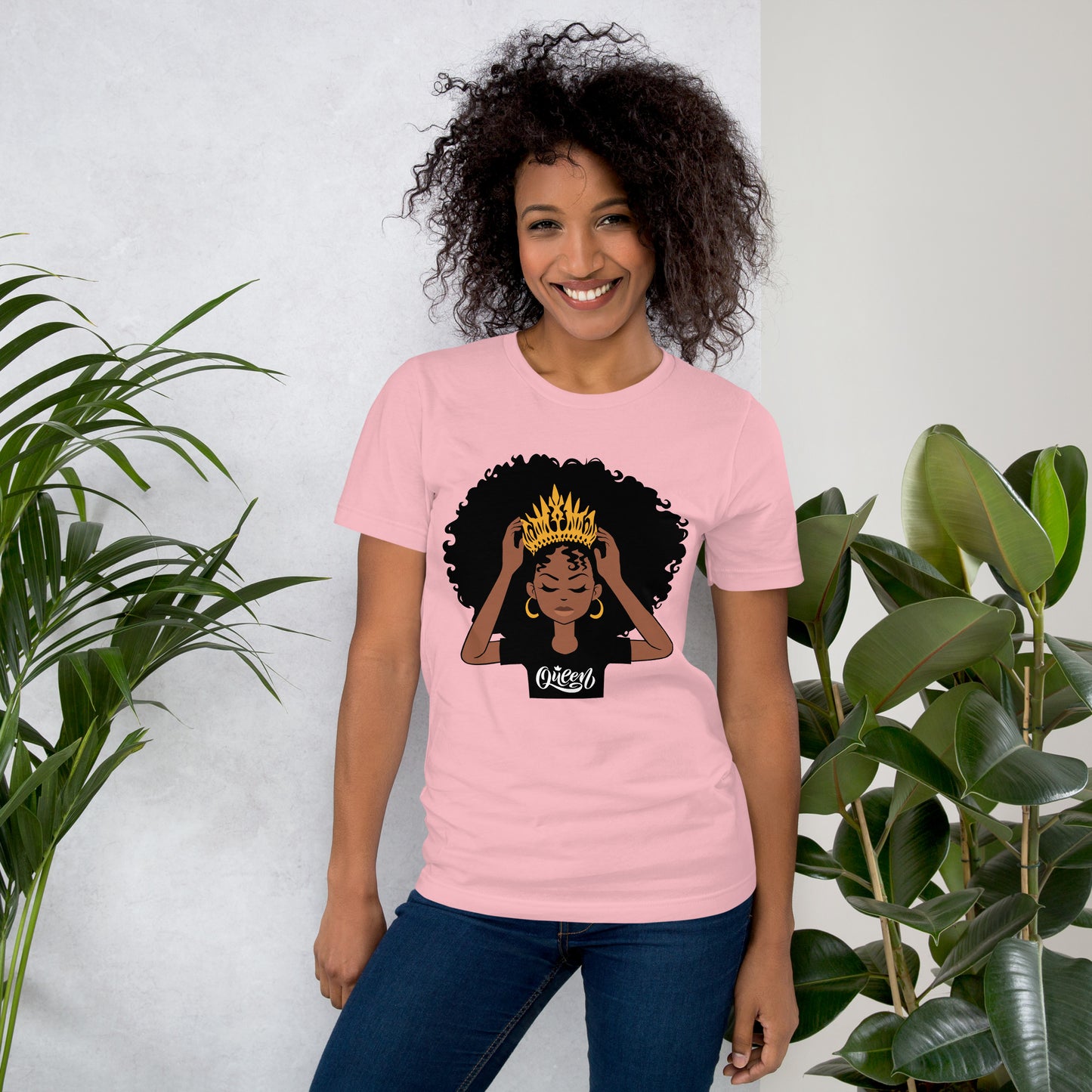 BLACK QUEEN WITH GOLD CROWN