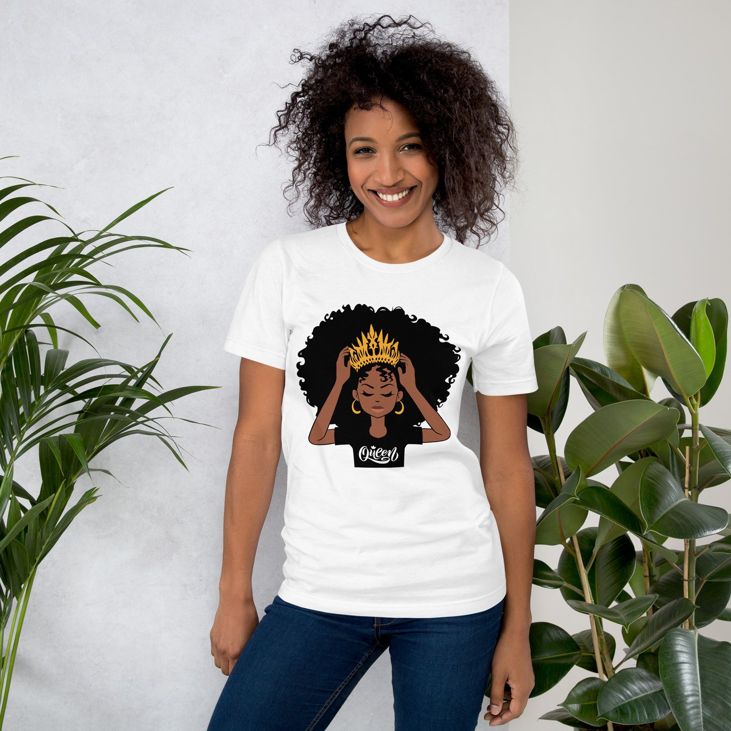 BLACK QUEEN WITH GOLD CROWN