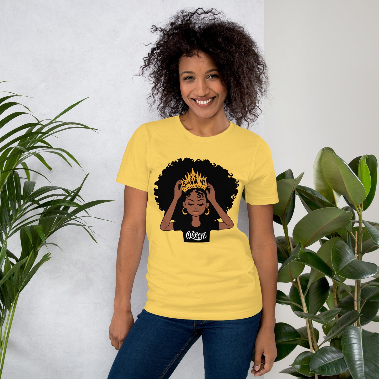 BLACK QUEEN WITH GOLD CROWN