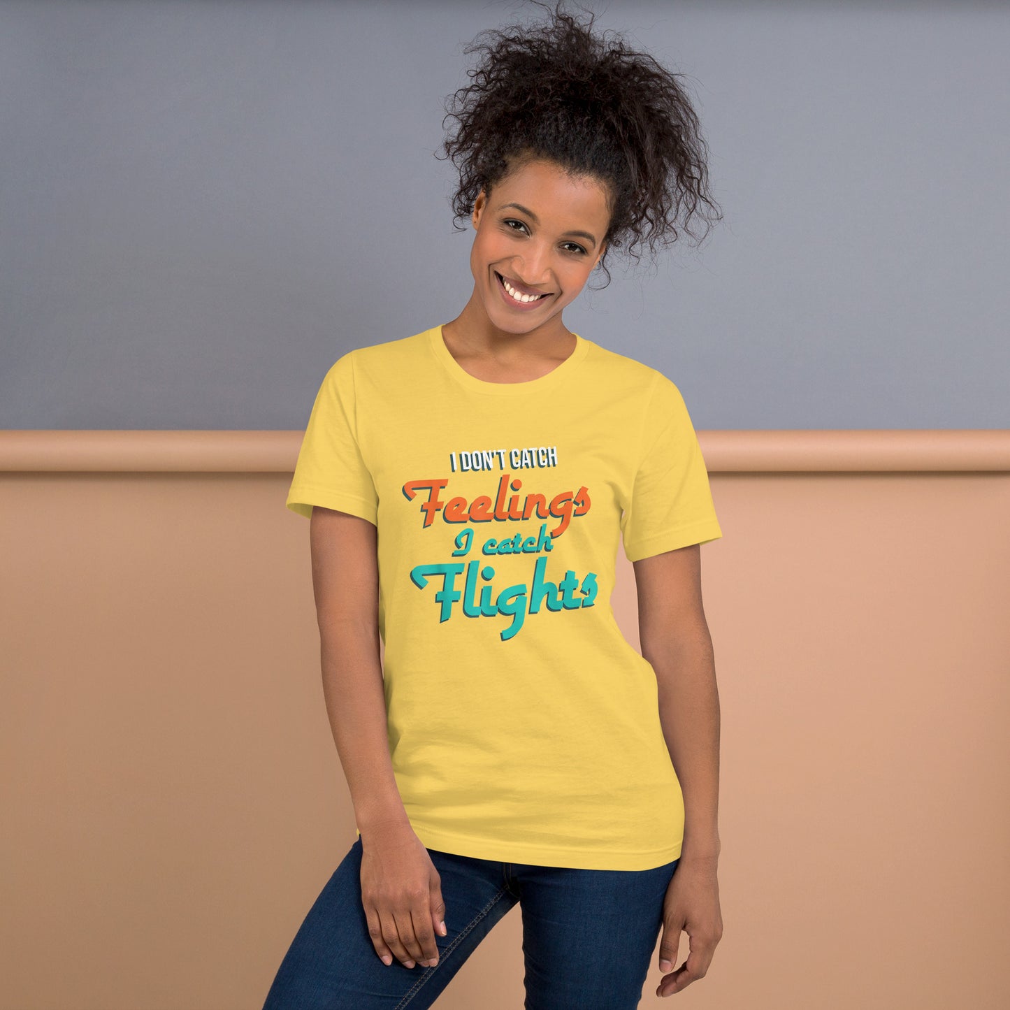 SHIRTOOPIA TSHIRT I DON'T CATCH FEELINGS I CATCH FLIGHTS T-S